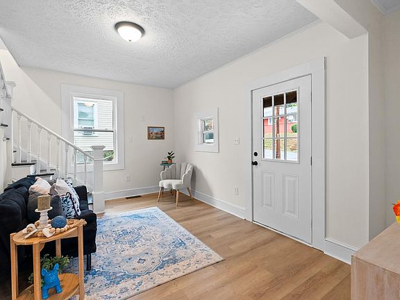 3rd image of 1005 Early St