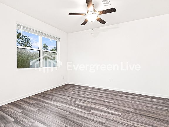 3rd image of 1422 Solace Way
