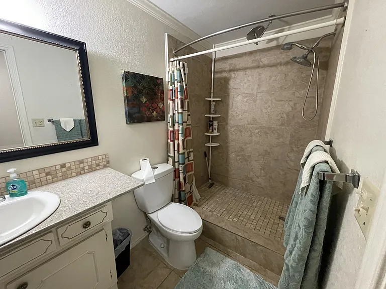 912 Canyon St — Photo 25