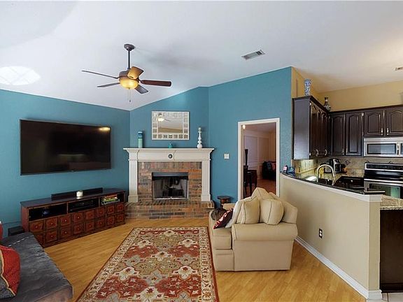 2nd image of 1630 Waterford Dr