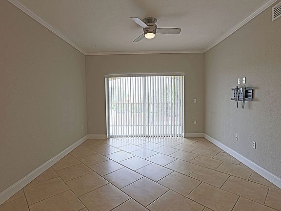 2nd image of 6461 Aragon Way APT 304