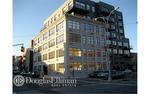 Rented by Douglas Elliman | media 18