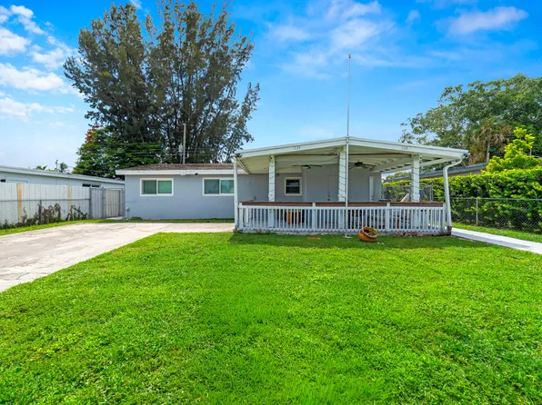 735 Hibiscus Drive, Royal Palm Beach, FL 33411
