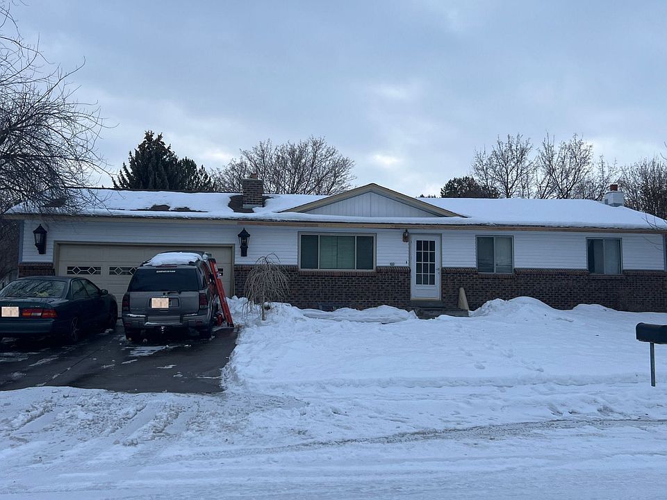 1st image of 2285 Chantilly Ln