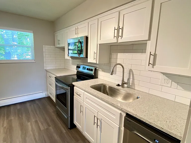 2610 W 42nd Ave — Photo 2