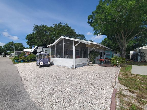 3rd image of 2206 Chaney Dr #276