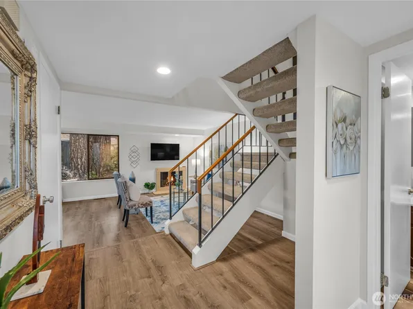 16130 SE 33rd Circle, Bellevue, WA 98008