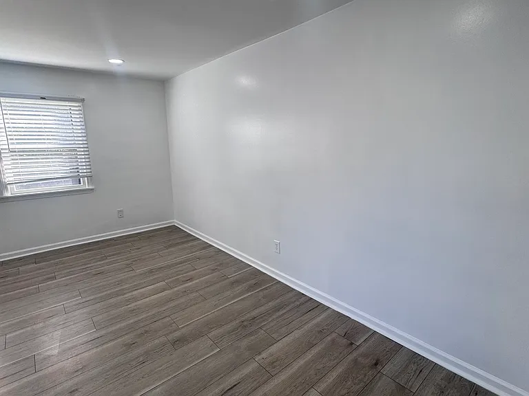 1514 Glenridge Rd — Photo 23