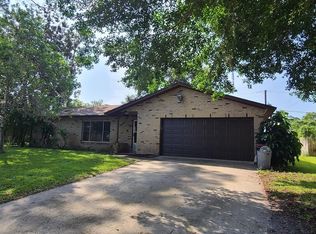 511 Dorset Cir, South Daytona, FL 32119