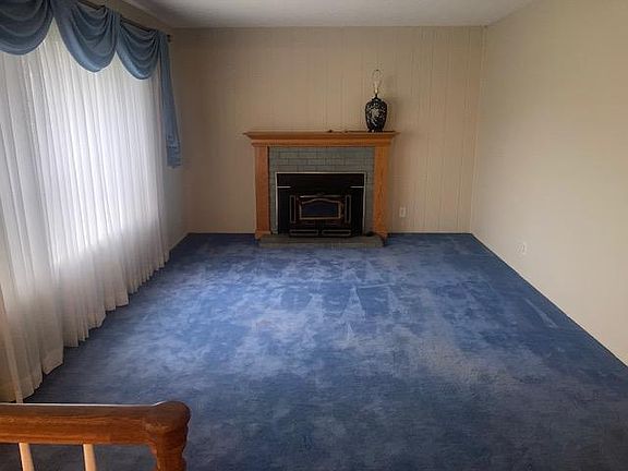 4th image of 7550 Birkdale Dr