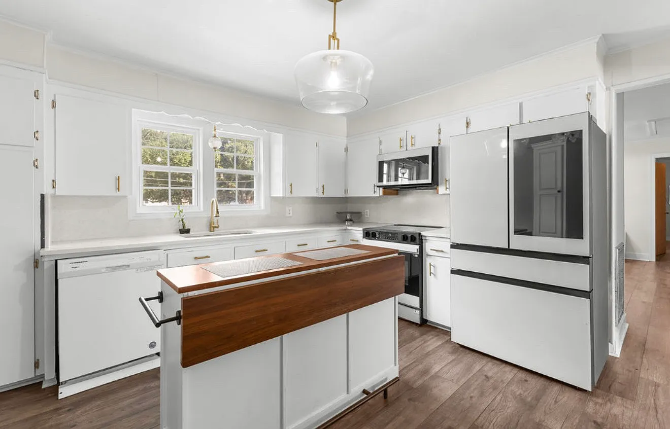 3 bed, 1726 sqft, $2,200 — Photo 2