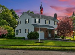 22 Pinnacle Rd, Plainville, CT 06062