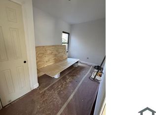 119-29 202nd St #2, Saint Albans, NY 11412