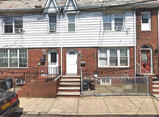95 Woodhaven Ct, Queens, NY 11416