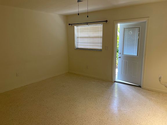 5th image of 2220 N 19th Ave APT 6