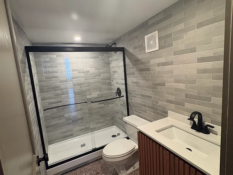 1513 N Western Ave #204 — Photo 9