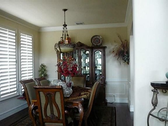 3rd image of 1505 Litchfield Dr