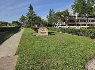 637 Pinellas Bayway S APT 204, Saint Petersburg, FL 33715