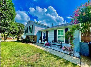 7601 Sheffield Green Way, Lorton, VA 22079