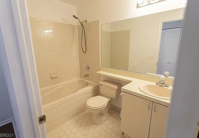49 Cornerstone Ln #1 — Photo 9
