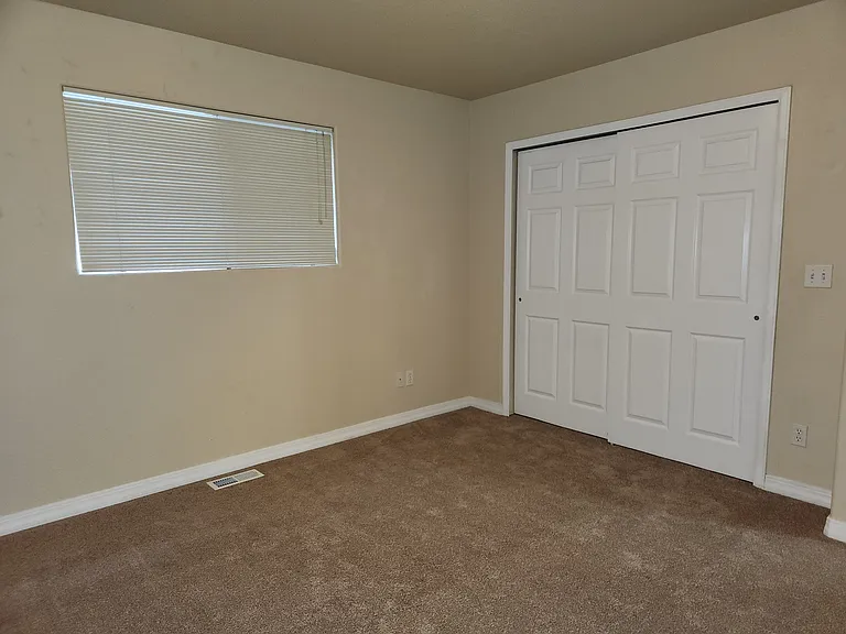 Send Upstairs Bedroom with Private Bathroom
