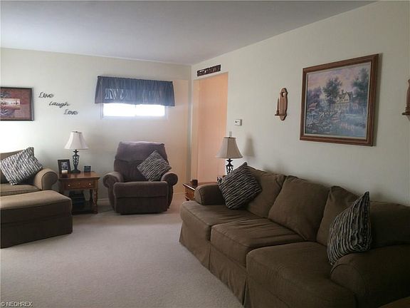 4th image of 2845 7th St