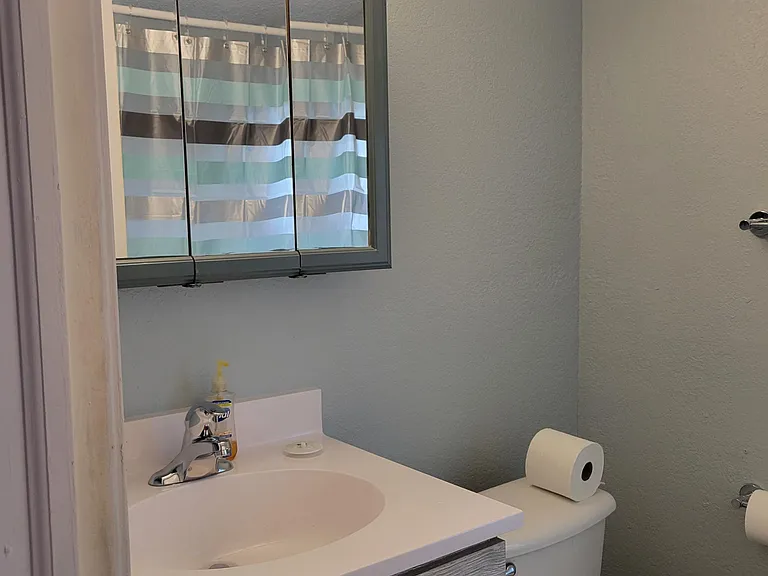 2022 S Hedges Ave #B — Photo 10