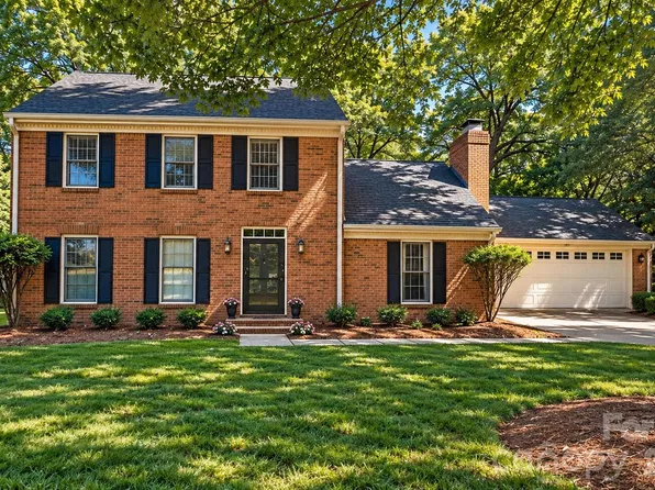 1225 E Barden Rd, Charlotte, NC 28226