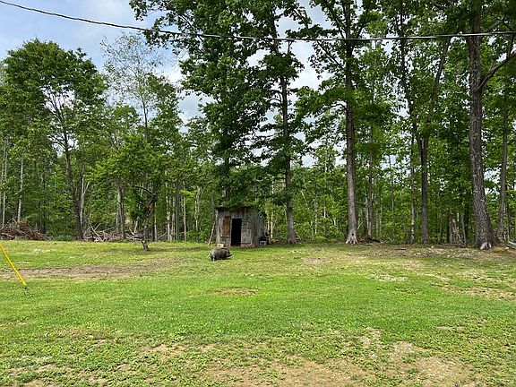 3rd image of 580 Stacy Cemetery Ln