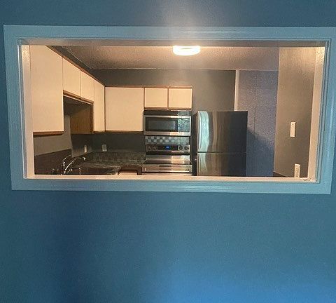 3rd image of 113 Niles Hill Rd Unit E