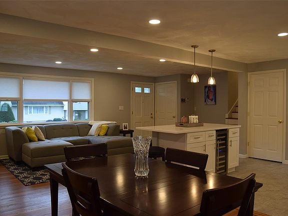 4th image of 3605 Kemp Dr