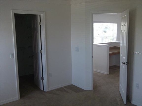 5th image of 10136 Fallsgrove St