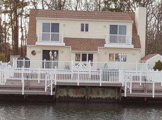 84 Moorage Ave, Bayville, NJ 08721