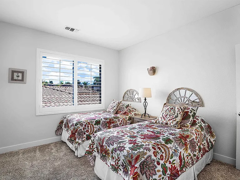 1306 Traver Ct — Photo 5