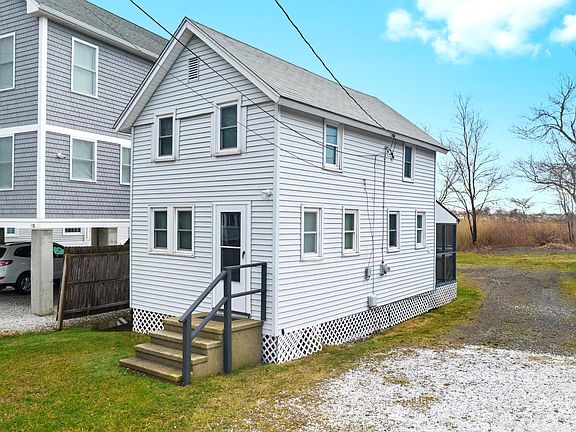 5th image of 102 Chalker Beach Rd