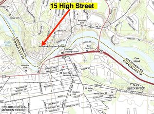 15 High St, Topsham, ME 04086