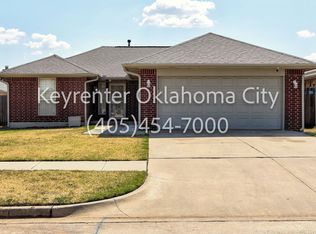 8618 NE 34th Pl, Spencer, OK 73084