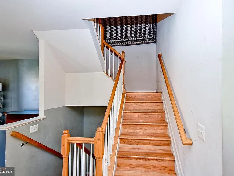 4861 F St SE #1 — Photo 5