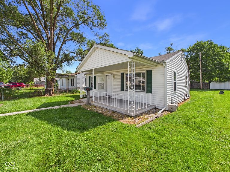 Listing photo 2