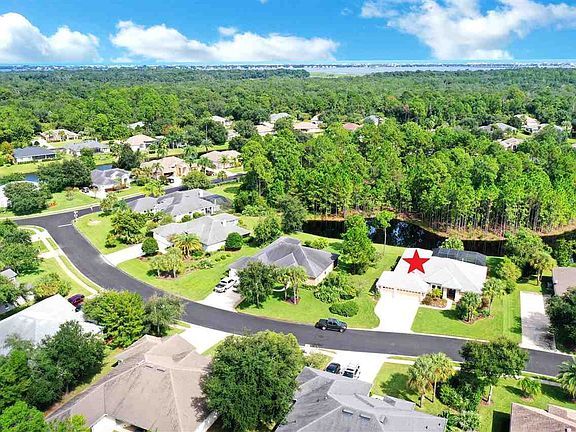 4th image of 920 Mirror Lake Dr