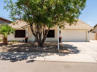 875 S Sunset Ct, Chandler, AZ 85225