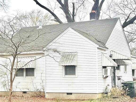 2nd image of 973 Maria St
