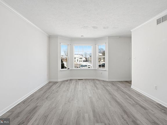 5th image of 6 Reef Ct