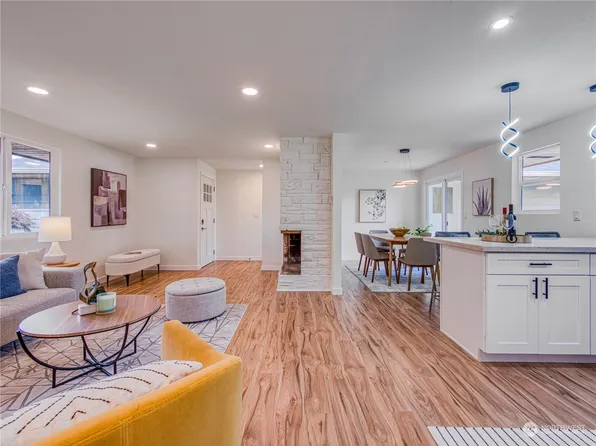 12719 42nd Avenue NE, Marysville, WA 98271