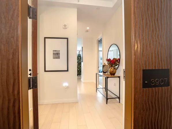 1 Franklin St Unit 3907, Boston, MA 02110