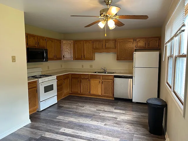 140 Run St — Photo 9