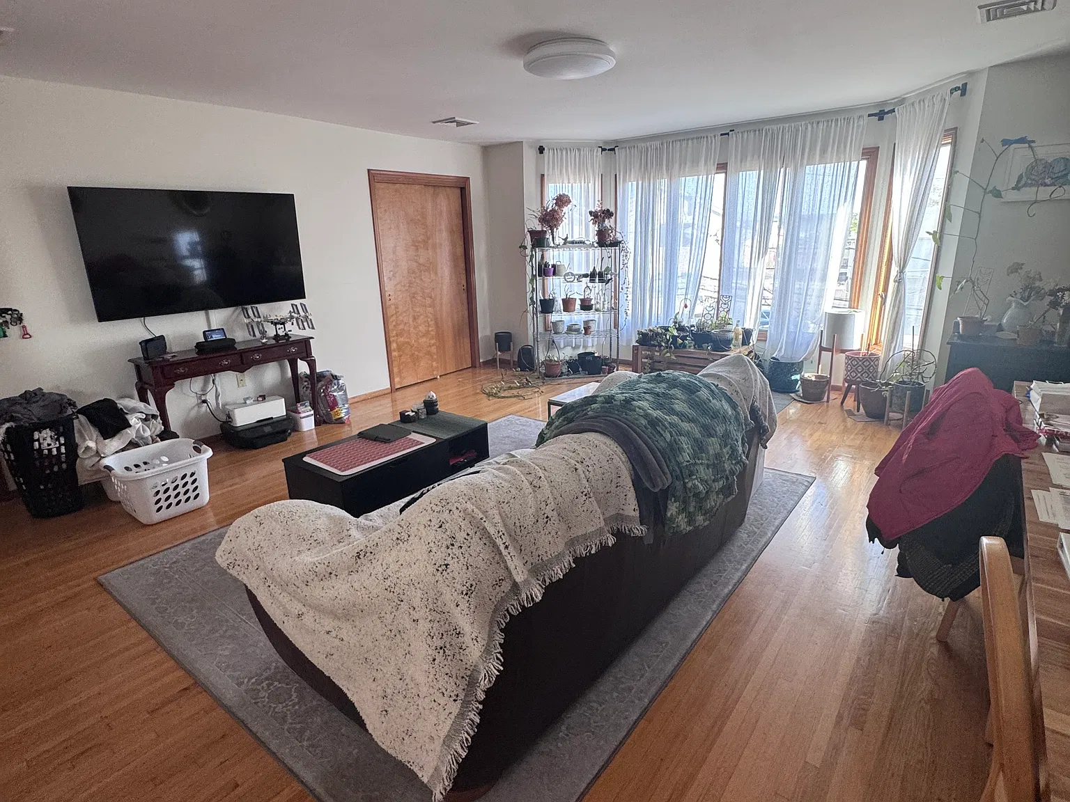3 bed, $2,800 — Photo 3