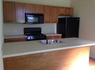 565 Washington St APT 8, Whitman, MA 02382