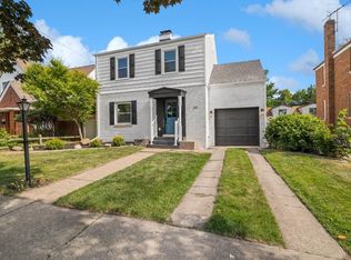 247 Fairbanks Pl, Munster, IN 46321