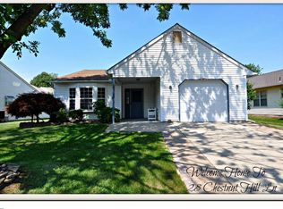 28 Chestnut Hill Ln, Columbus, NJ 08022